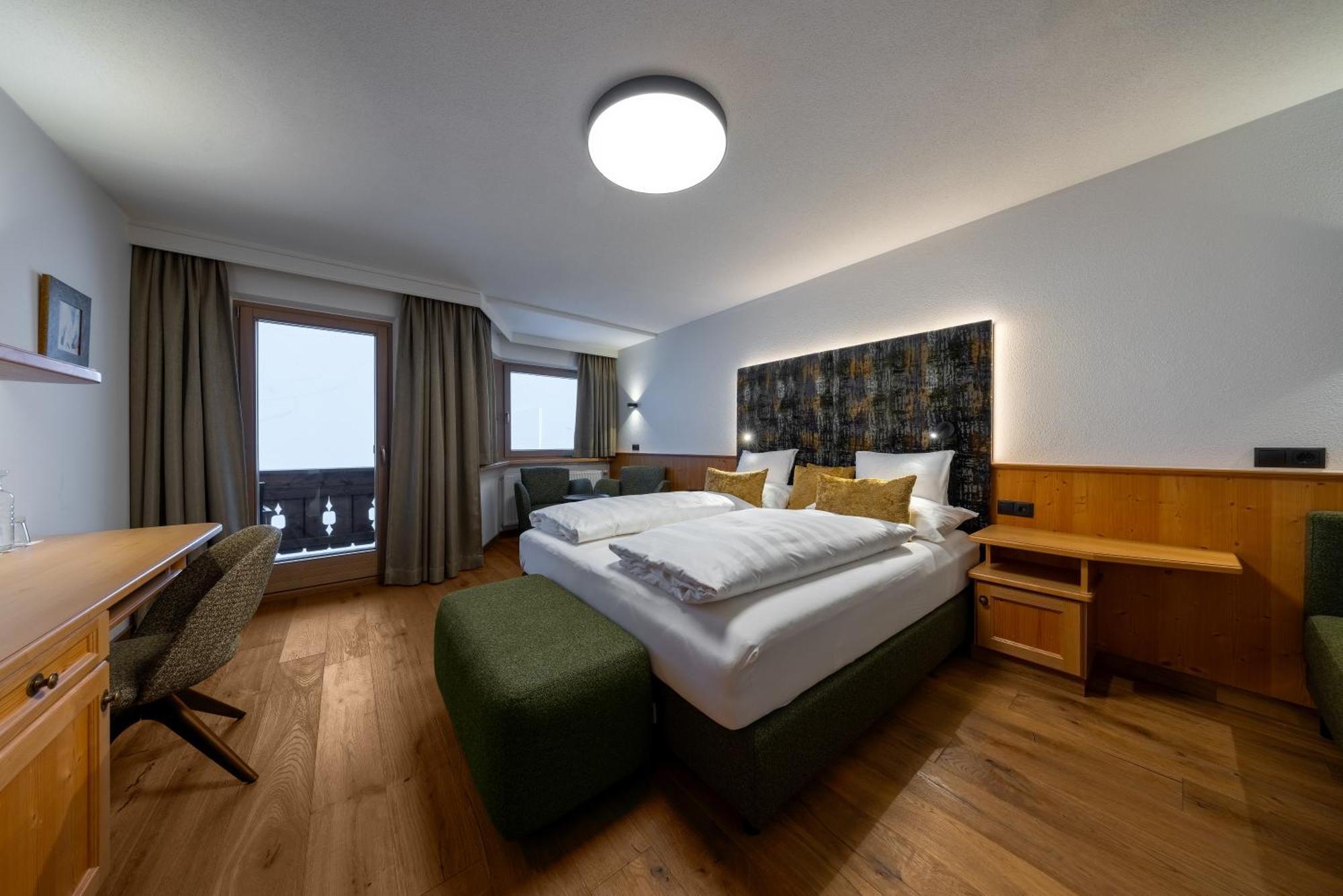 Hotel Tirolerhof 4 Sterne Superior Tux Extérieur photo
