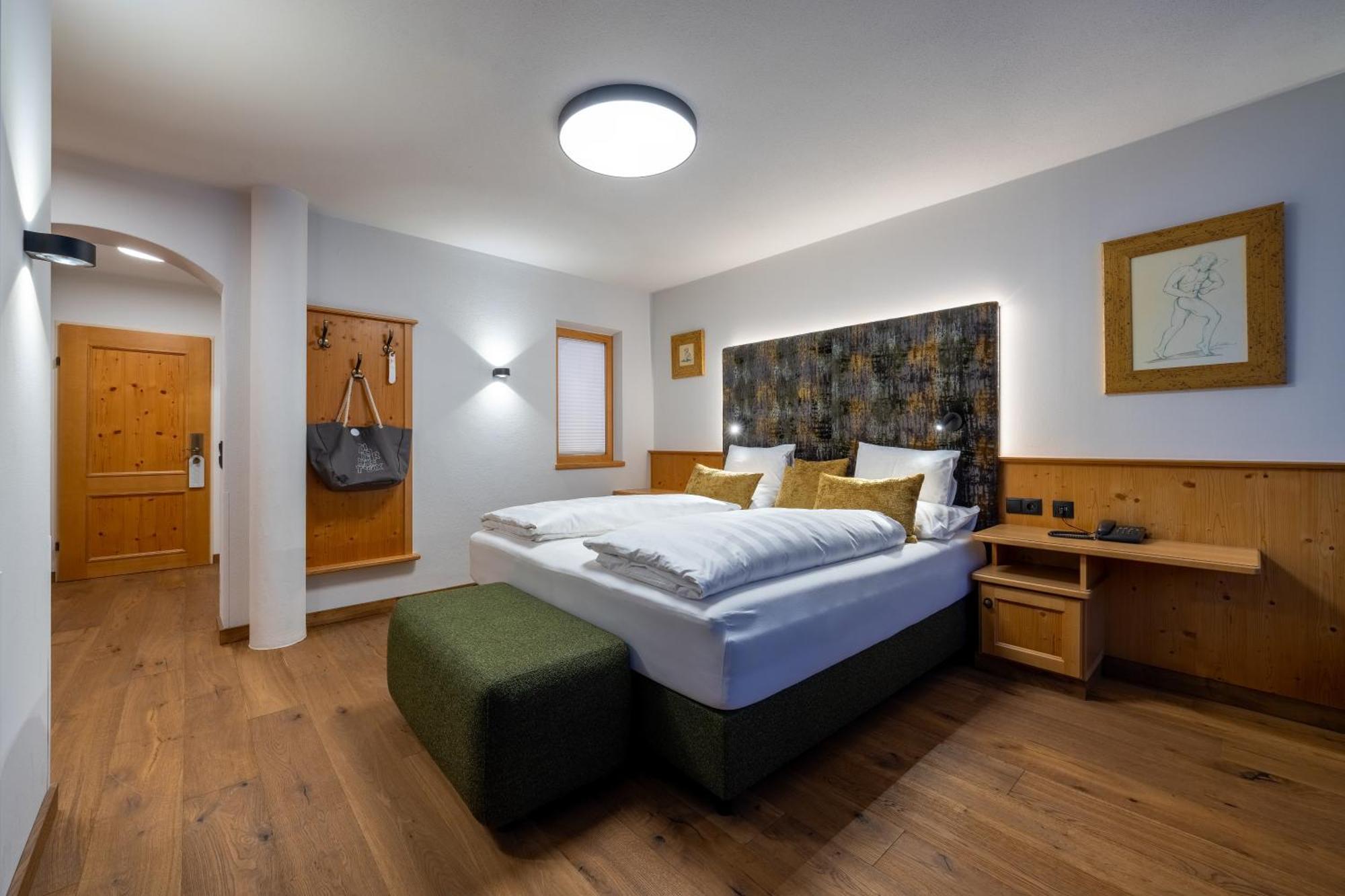 Hotel Tirolerhof 4 Sterne Superior Tux Extérieur photo